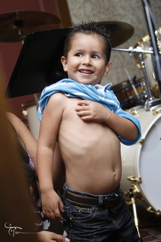 Khaleb at gala tummy